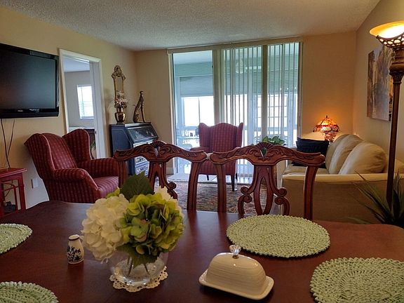 3rd image of 8880 Sunrise Lakes Boulevard #109