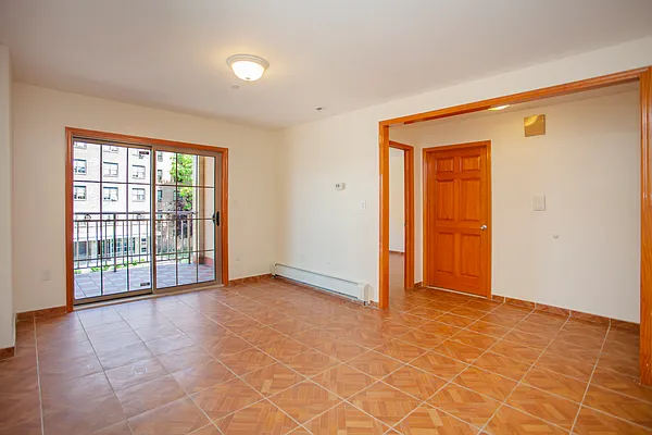 Rented by Ian Alexander Realty Group LLC | media 6