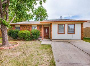 1417 Independence Trl, Grand Prairie, TX 75052