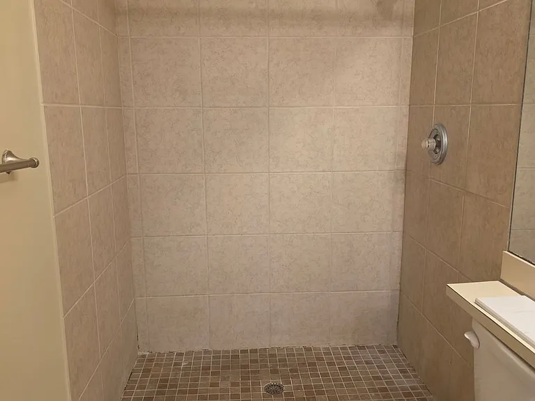 6031 Scotchwood Gln #204 — Photo 19