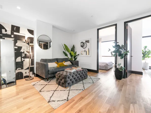 1134 Fulton Street image 2 of 19