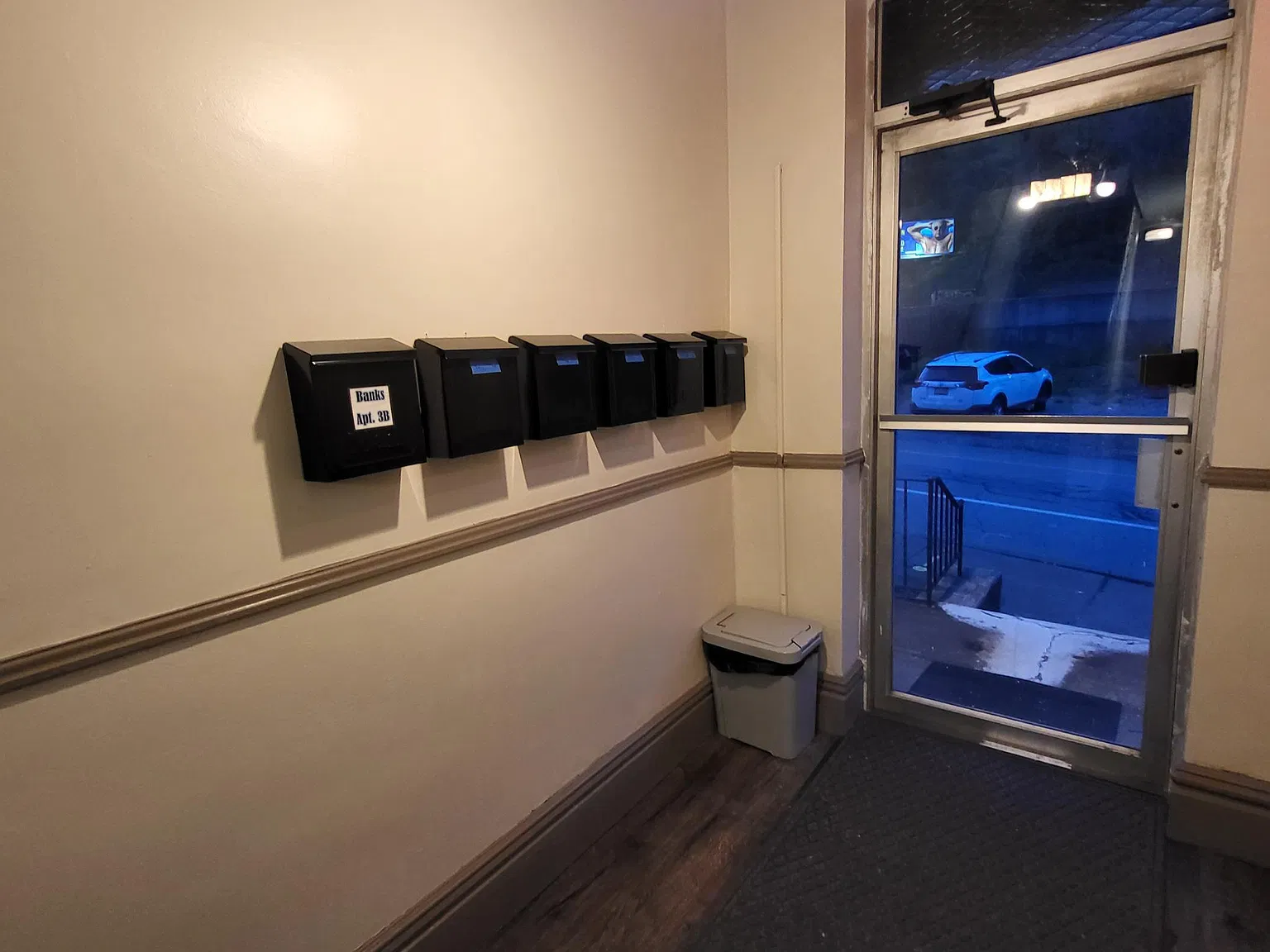 1 bed, 750 sqft, $860 — Photo 2