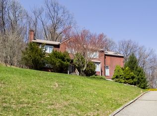 26 Laurel St, Morris Plains, NJ 07950