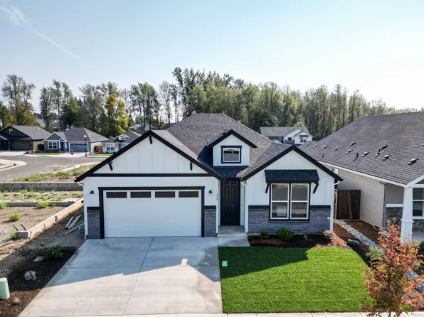 739 NW 29th St, Battle Ground, WA 98604