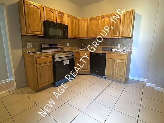 2nd image of 1807 S 18th St Floor 2