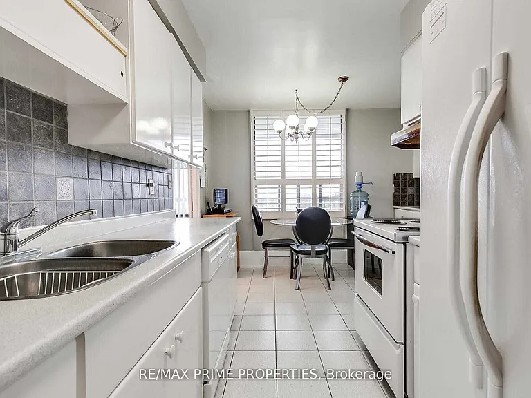 115 Antibes Dr #907 — Photo 8