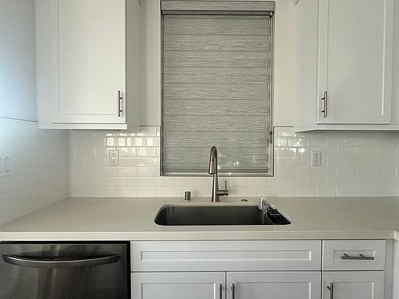 5th image of 16440 Whittier Blvd #3