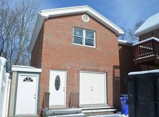 46 Farwell St #1, Newton, MA 02460