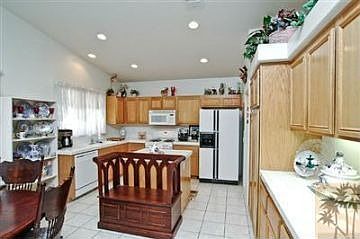 3rd image of 30288 Alexander Dr