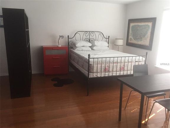 4th image of 128B Eastpark Dr