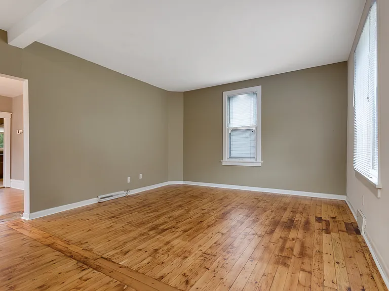476 W Jackson St — Photo 11
