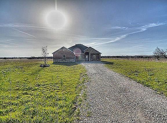 2nd image of 5754 County Road 1149