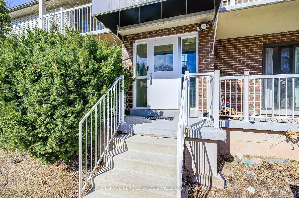 Building Photo - 2329 Belyea St #3