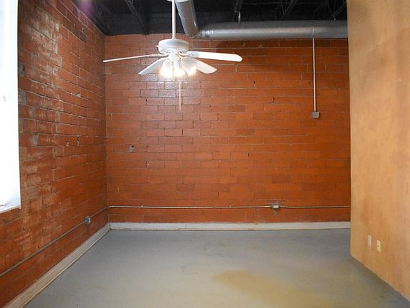 5th image of 1414 Texas Ave APT 8B