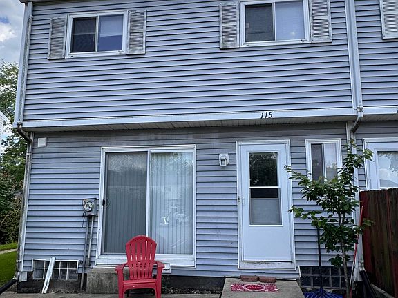 2nd image of 115 Jamestown Ln