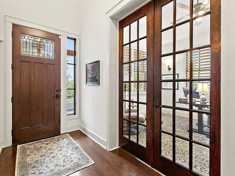 2516 Tom Miller St — Photo 3