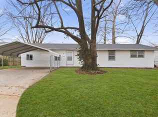 2902 W Scott St, Springfield, MO 65802