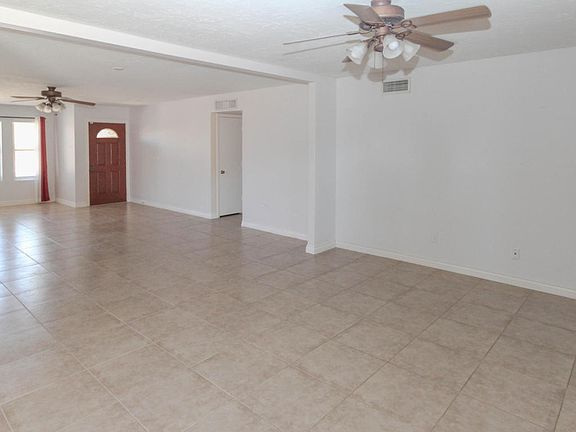 5th image of 3519 W Danbury Dr