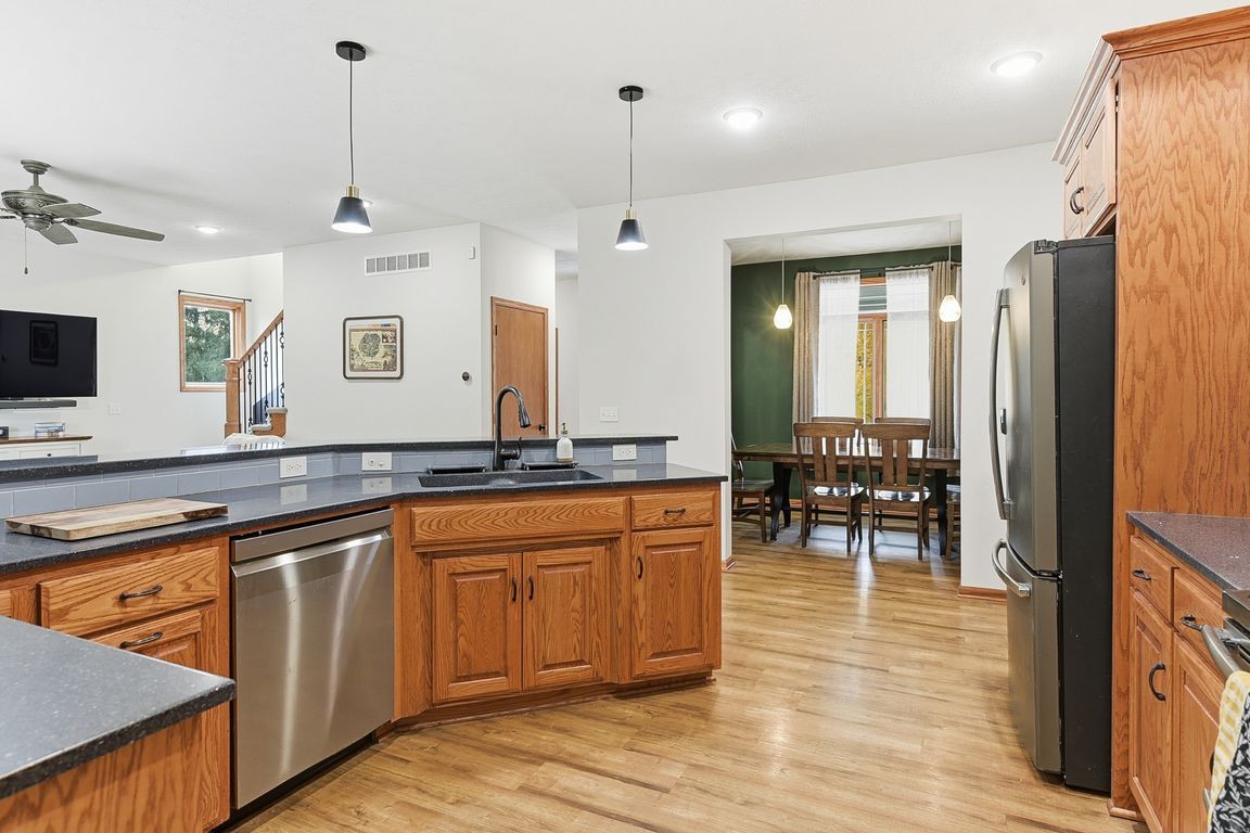 next background image