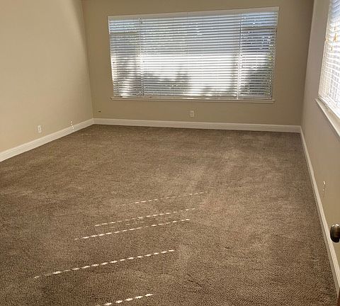 3rd image of 331 E Bellevue Ave APT 3