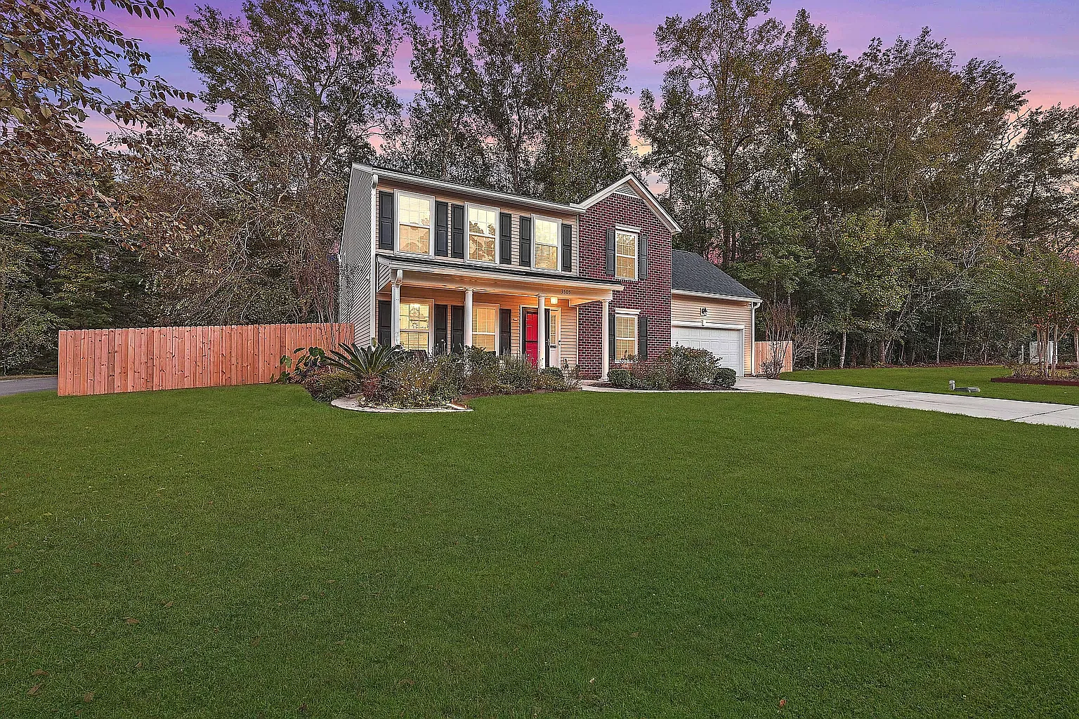 3505 Galaxy Rd — Photo 2