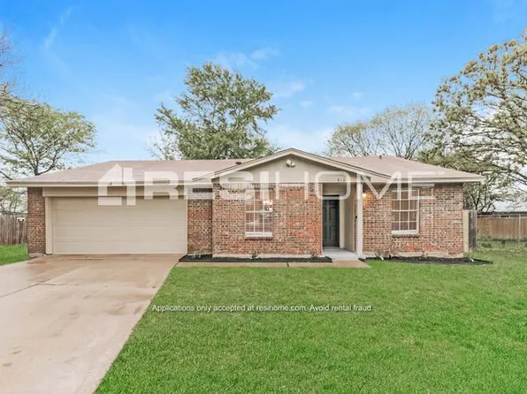 913 Pepperidge Ct, Lancaster, TX 75134