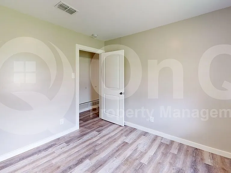 4320 Live Oak Dr — Photo 13