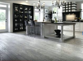 289 S Mantegani Rd, Springdale, AR 72762