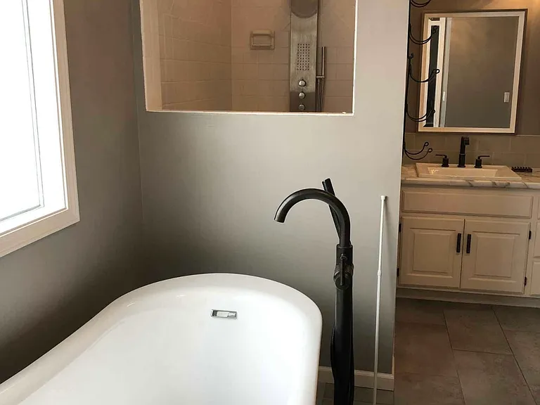 2206 Greenbrier Dr — Photo 15