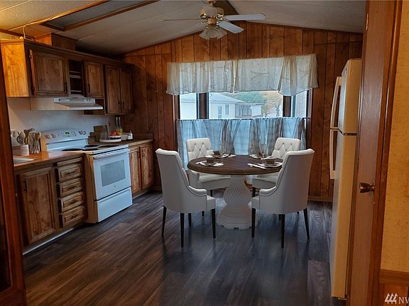 5th image of 3225 M St SE Trailer 111