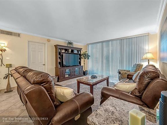 4th image of 1629 Riverview Rd APT 116
