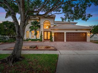 1824 NW 139th Ave, Pembroke Pines, FL 33028