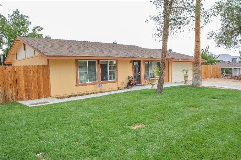 1st image of 15846 La Verida Dr