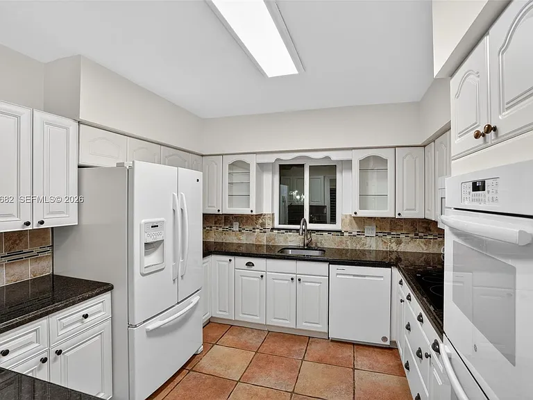 1435 Blue Rd — Photo 12