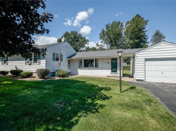 418 W Lewis St, Canastota, NY 13032