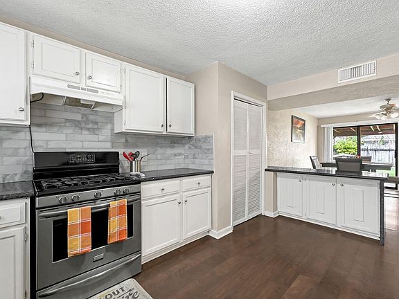 3rd image of 2202 Bivens Brook Dr