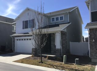 1893 W Parkview Dr, Syracuse, UT 84075