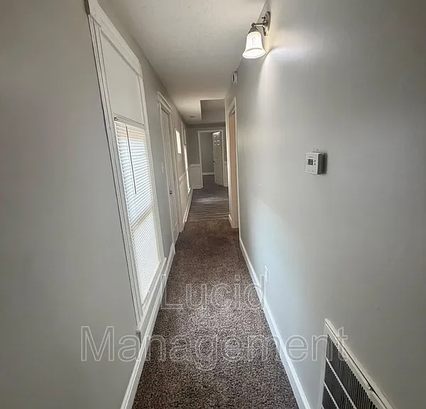 208 Ottawa Ave #1 — Photo 5