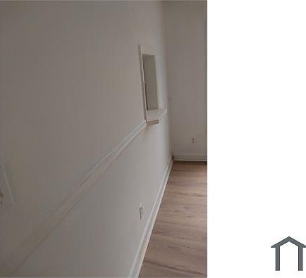 4th image of 429 Rue De Chateau