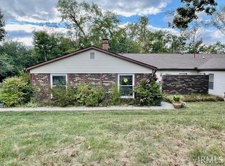 906 E Commons Dr, Bloomington, IN