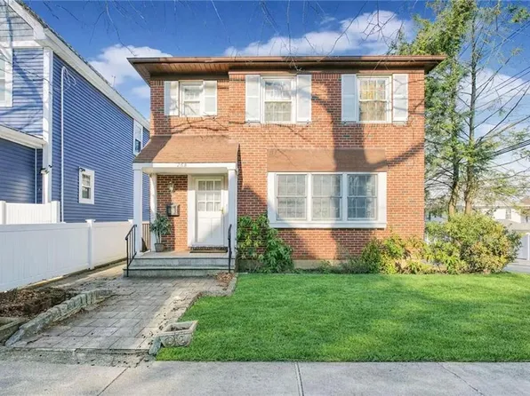 268 Neal Dow Ave, Staten Island, NY 10314