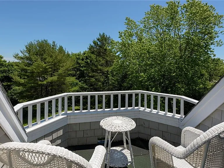 39 Brenton Rd — Photo 26