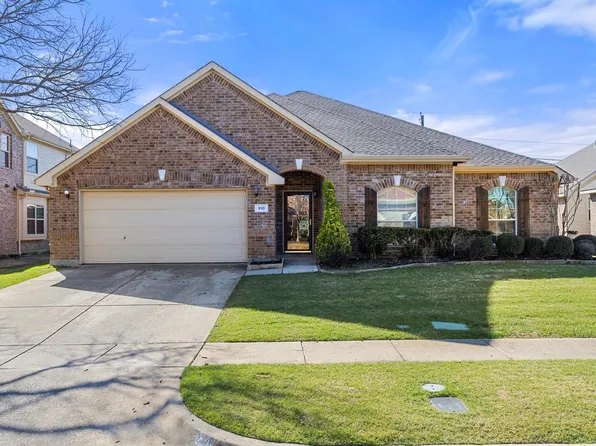 910 Fieldstone Dr, Cedar Hill, TX 75104