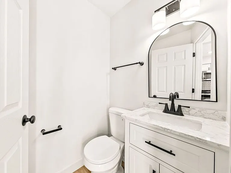 215-217 Pembroke Way (Townhouse) MyDwelling — Photo 9