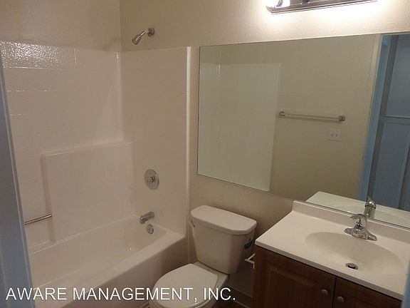 5th image of 3711 32nd St APT 6
