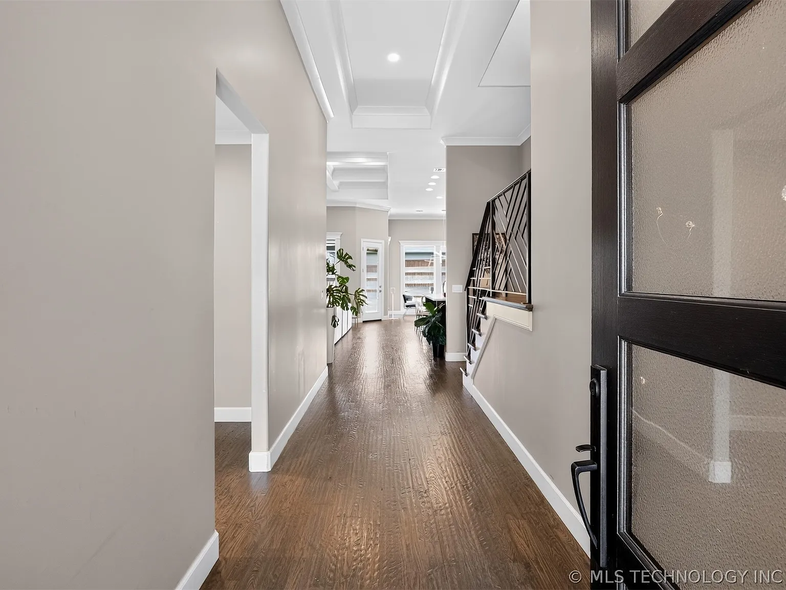 5 bed, 3.5 bath, 3559 sqft, $5,900 — Photo 4