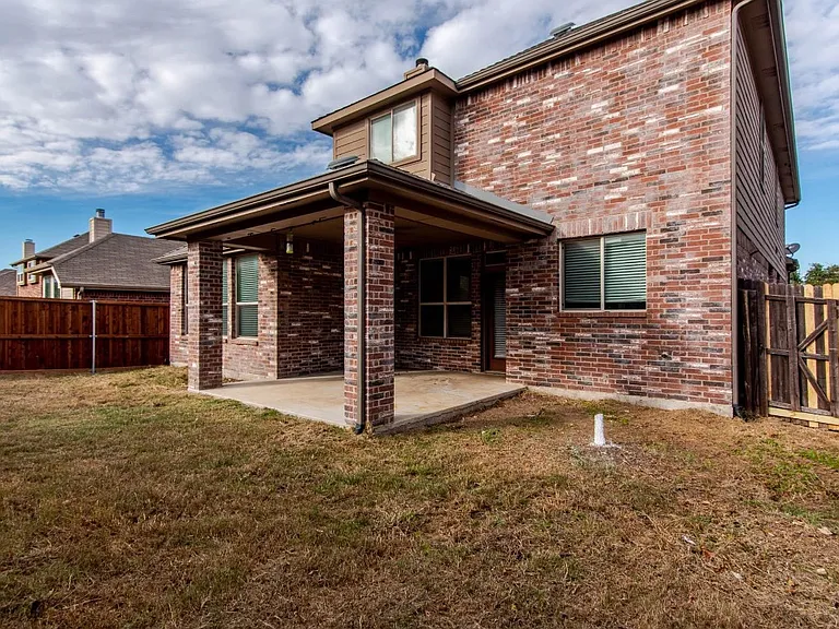 1512 Cockatiel Dr — Photo 32