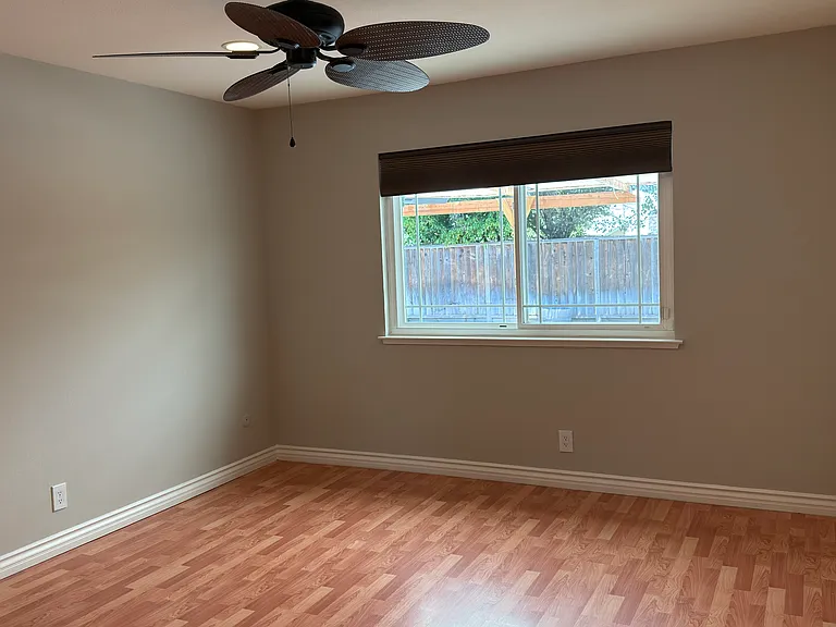 4782 Oyster Bay Dr — Photo 7