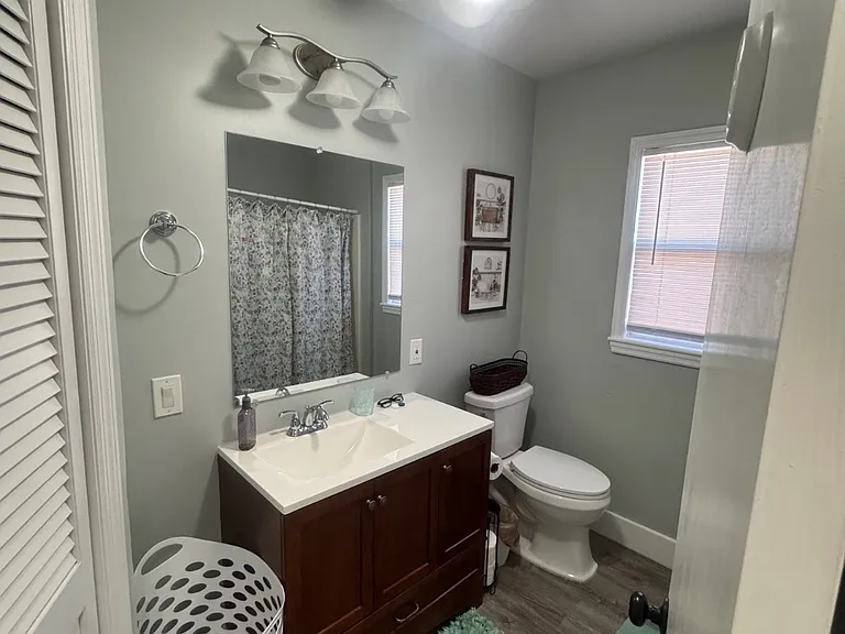 734 Memorial Dr — Photo 27