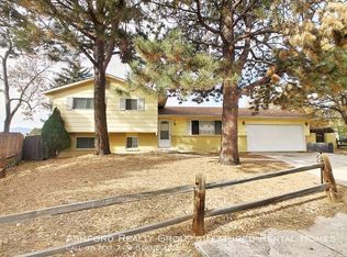 2936 El Capitan Dr, Colorado Springs, CO 80918
